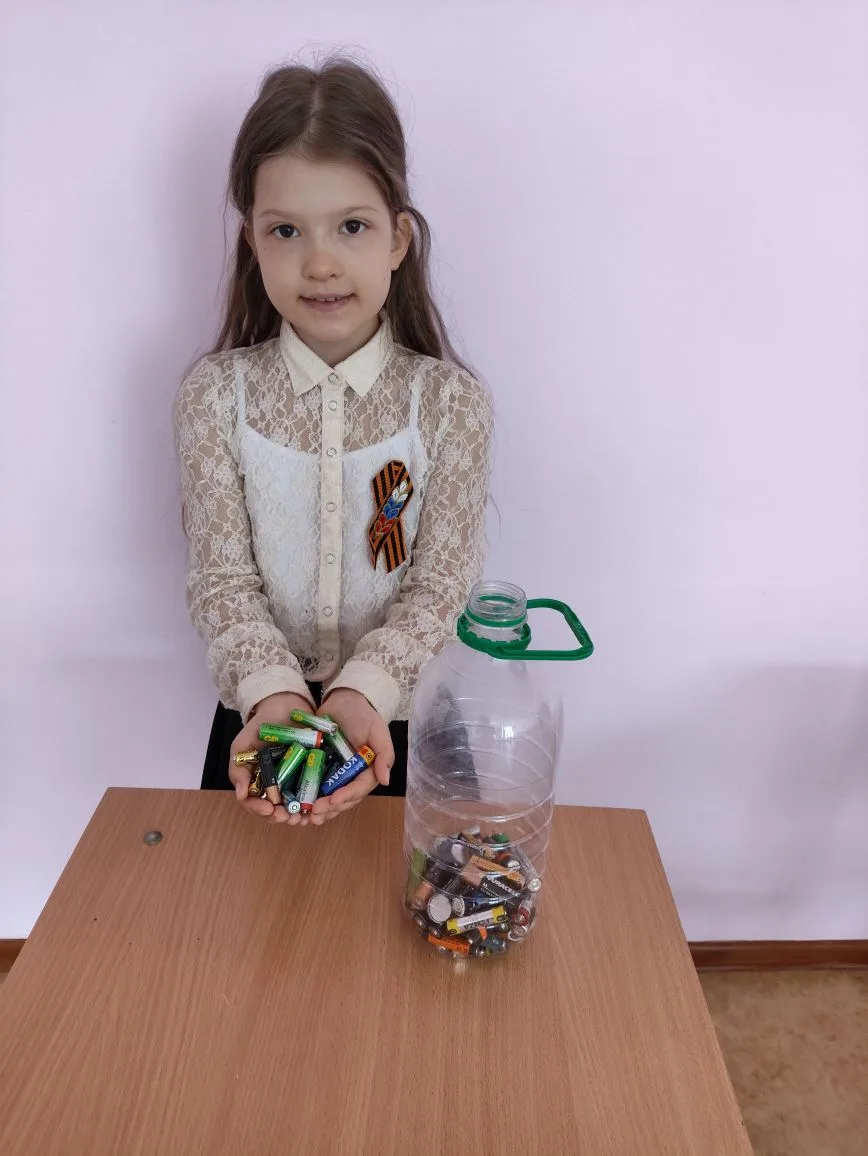 ♻️🌱 Наша школа принимает активное участие во Всероссийской акции "Экологический субботник. Зелёная в