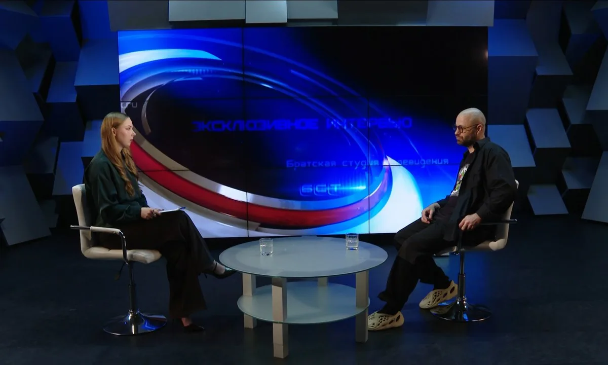 «Эксклюзивное интервью»: Гриша Шаров

Что чувствует автор, впервые увидев свой готовый арт-объект вж