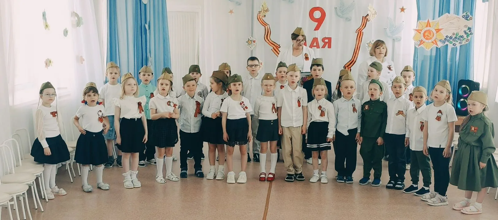 ✨С Днём Победы, дорогие друзья! Пусть над головой всегда будет мирное небо, а в сердце — гордость за