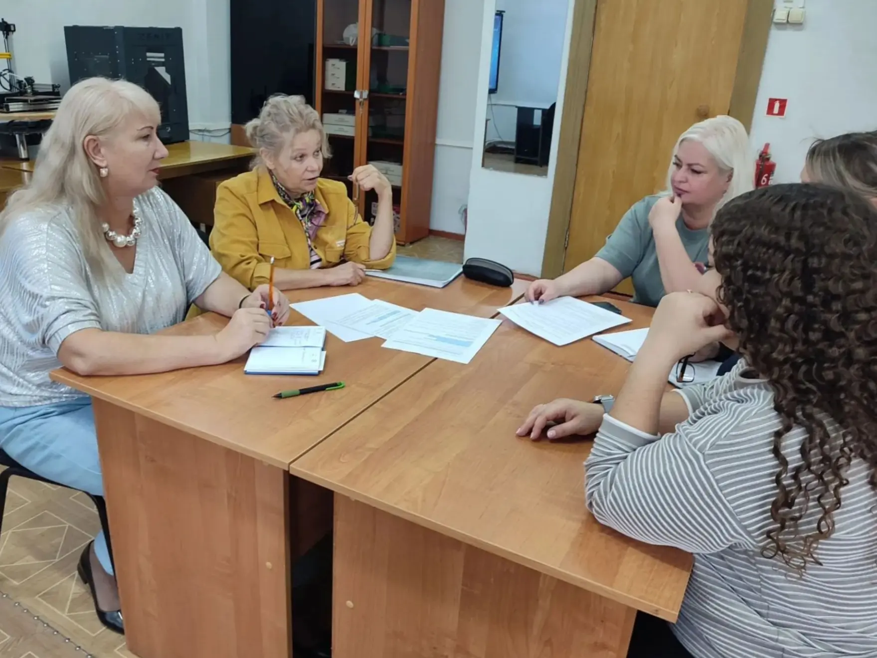 В ИМЦ прошло заседание рабочей группы по подготовке к муниципальному конкурсу по профил...