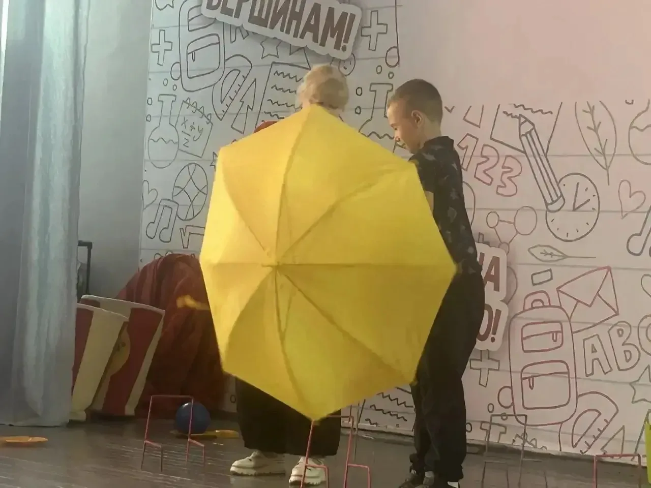 Дни в лагере стремительно тают, как сахарная вата на солнце (дожде🤣)— осталось всего ничего, но мы 
