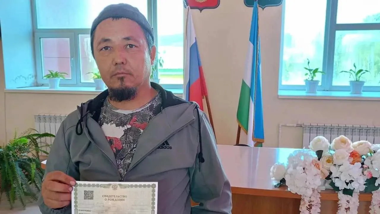 В семье Мухамедьяновых из Баймака родился восьмой ребёнок!

Супруги Иштуган Рафаилевич и Елена Серге