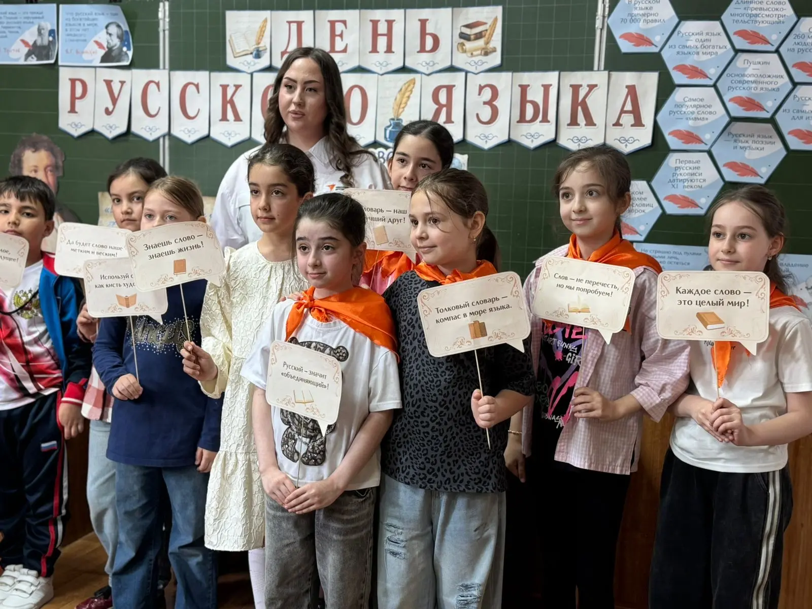 6 июня наш лагерь превратился в настоящее Лукоморье! 6-й день смены был посвящён великому русскому п