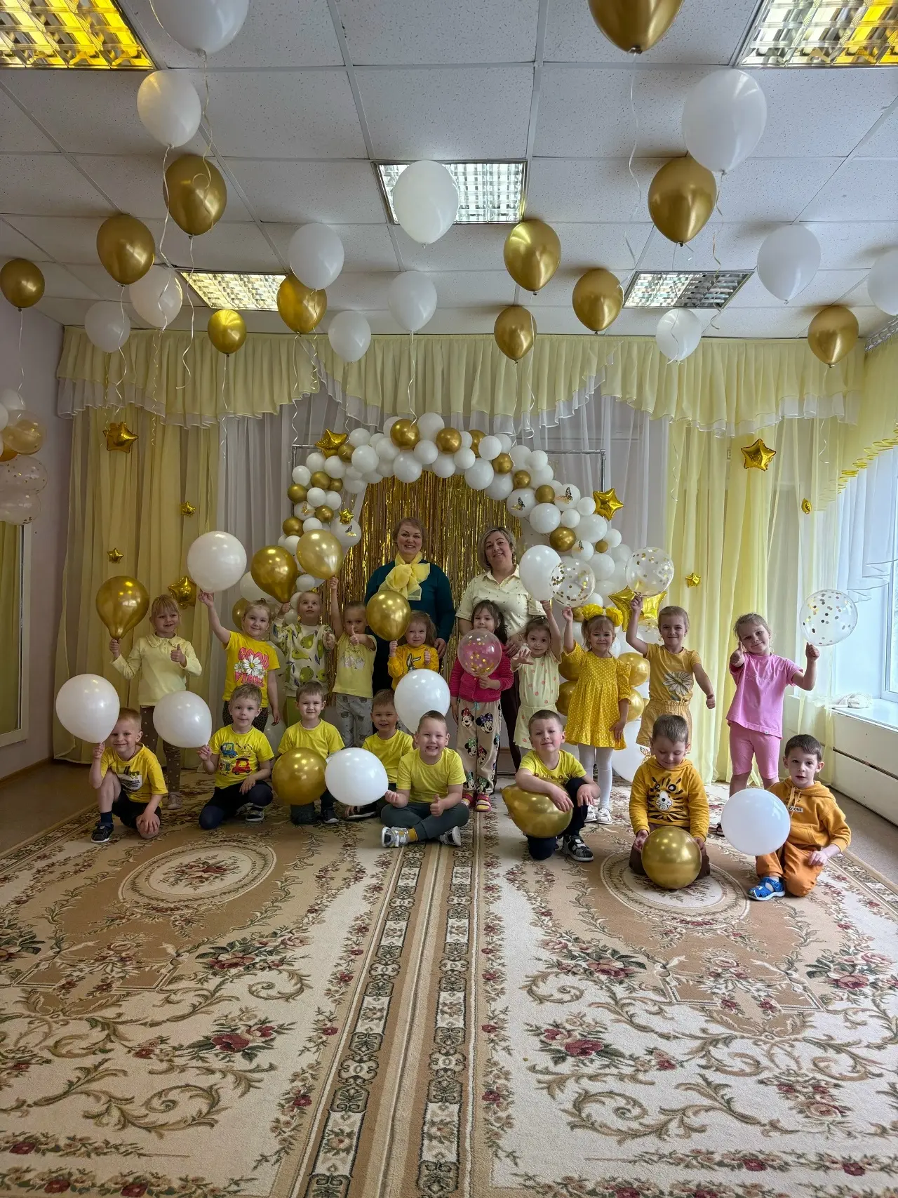 День защиты детей в группе «Непоседы»(Свердлова, 17. Воспитатель Роша Е.И., муз. руково...