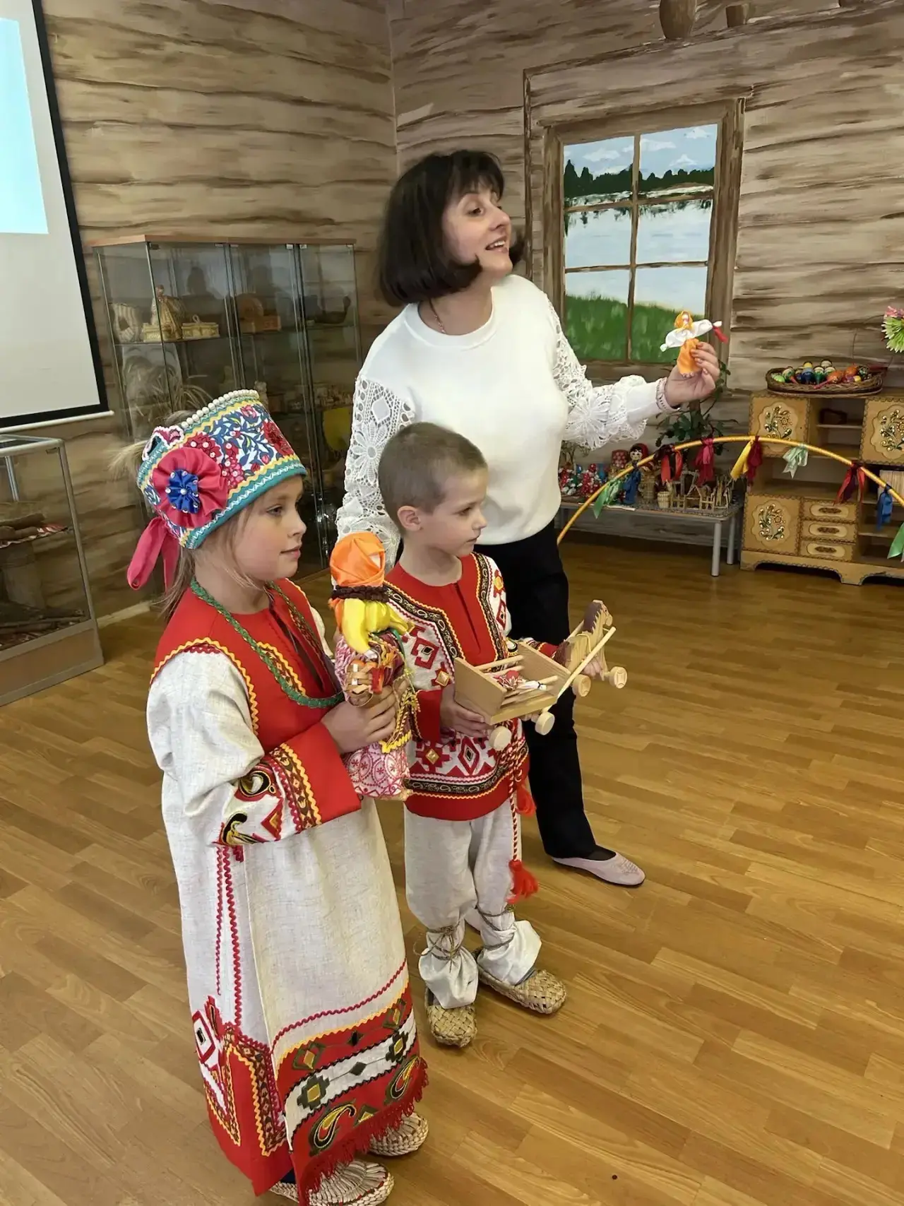 Машина времени в детском саду: как мы отправились в древнюю Москву! 🕰️🏰