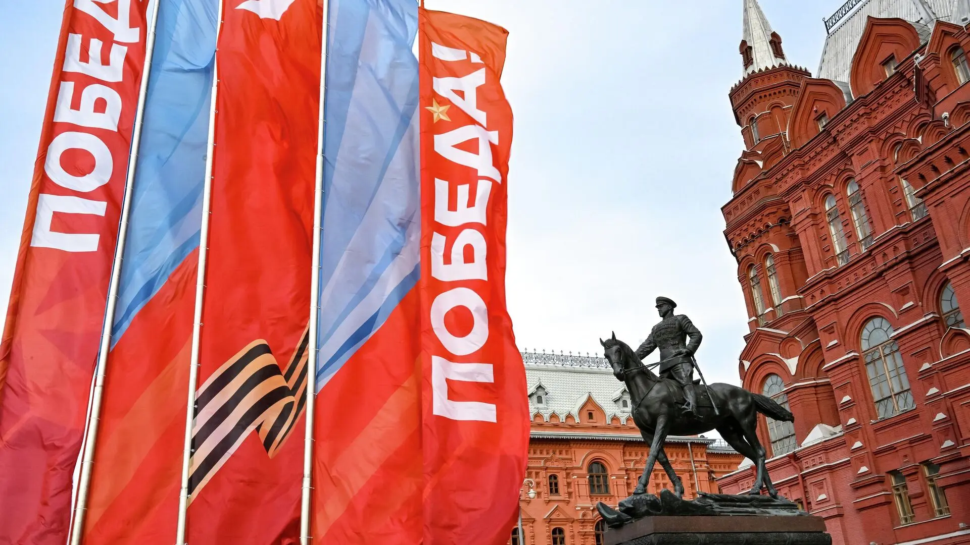 Война… Это слово до сих пор отзывается болью в сердце каждой семьи.
Деды и прадеды, бабушки и прабаб