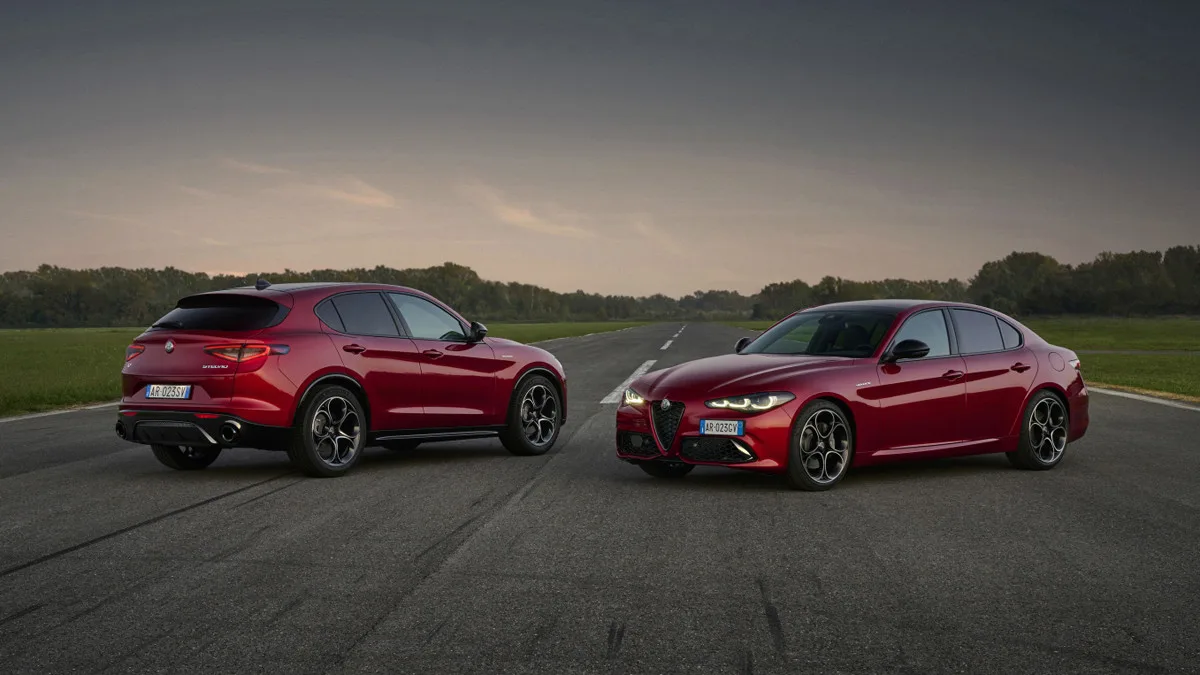 Alfa Romeo отказалась от полной электрификации Giulia и Stelvio  Alfa Romeo изменила планы по новым 