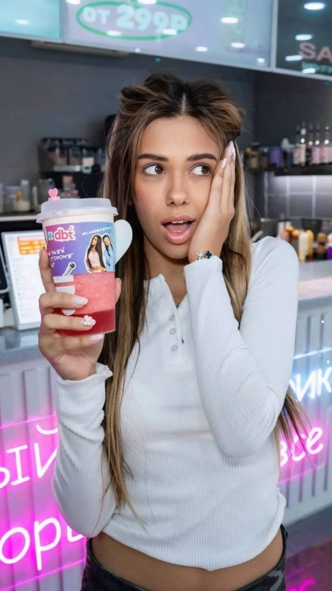 Есть кто следит за МСКАРАМЕЛЬКОЙ?😍