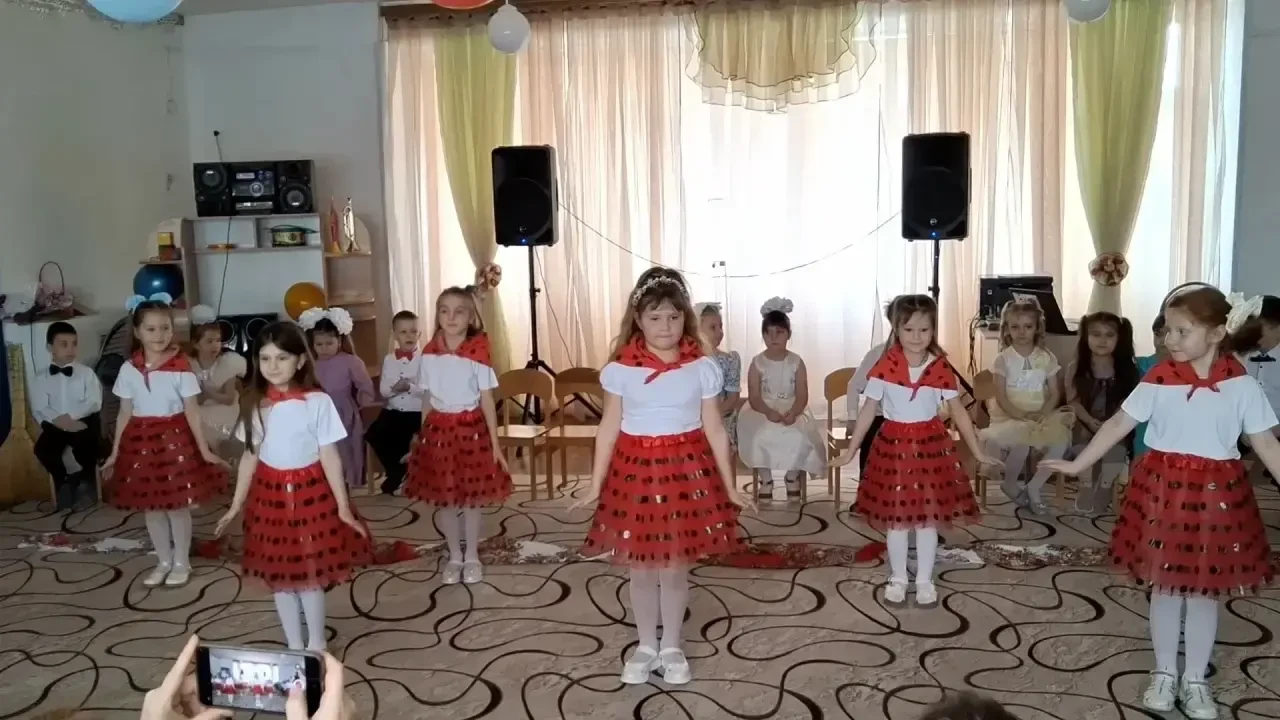Милые женщины! Поздравляем вас  с  наступающим  Международным женским днем 8 Марта! Жел...