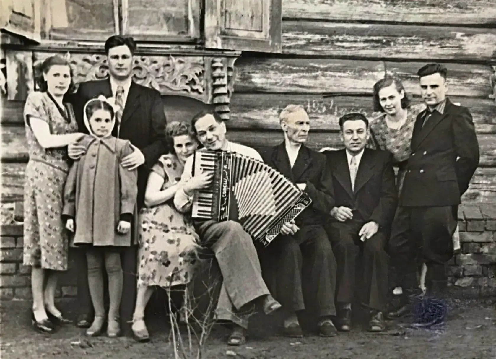 Максима Горького 81. Памятник регионального значения, дореволюционной постройки. Семья Шевцова Фомы 