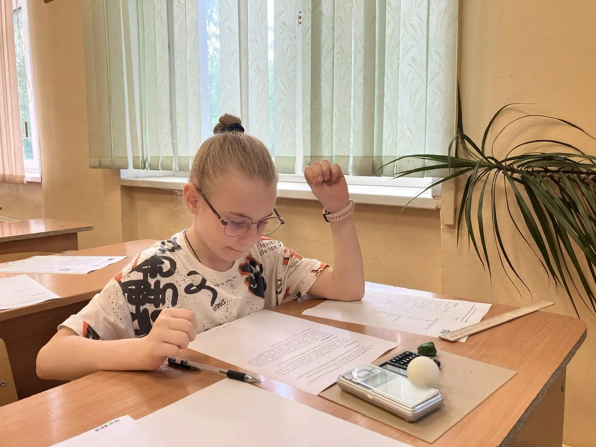 🧠 В школе царила настоящая атмосфера науки и открытий!  Мы провели основной тур олимпиады «Готов к ж