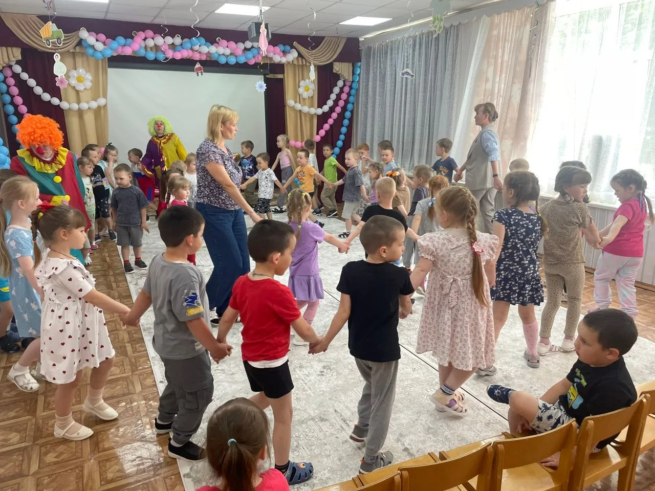 🎭 1 июня - Международный день защиты детей! 🎭
Сегодня в нашем детском саду прошло яркое и незабыва