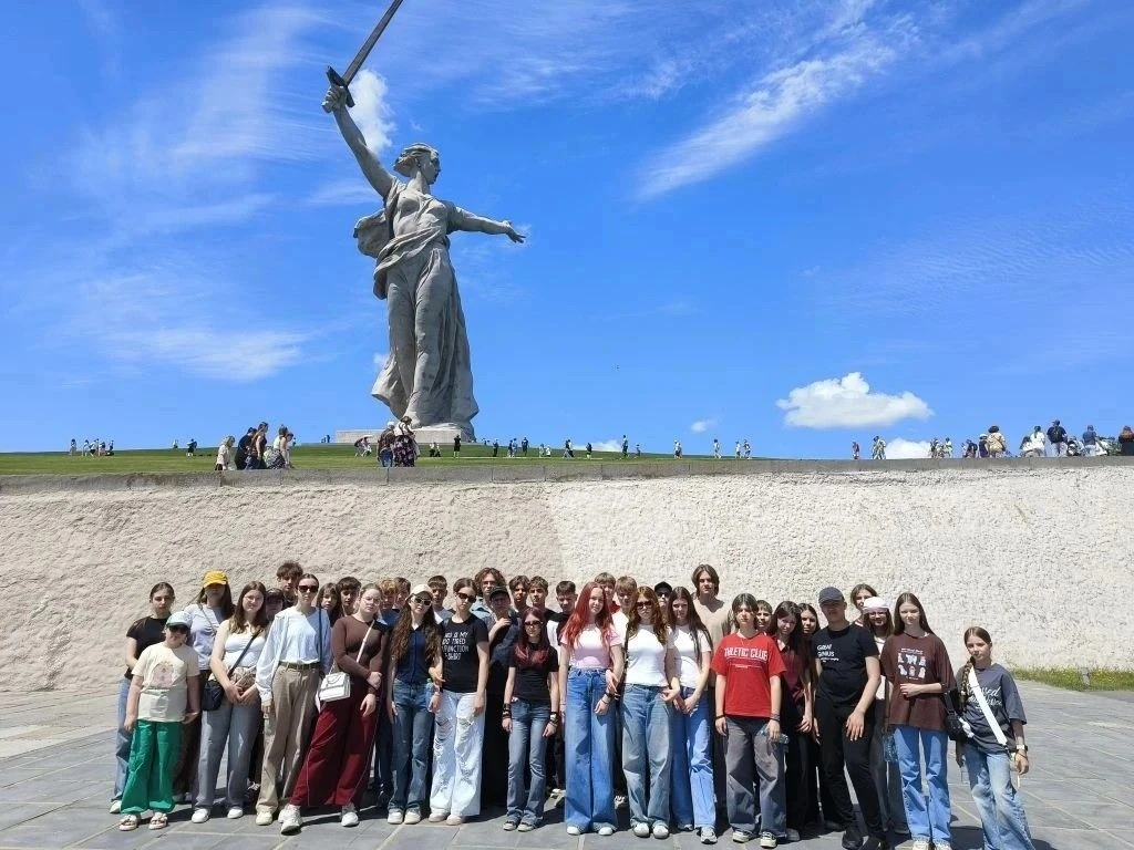 🇷🇺 А этот город – победивший воин,