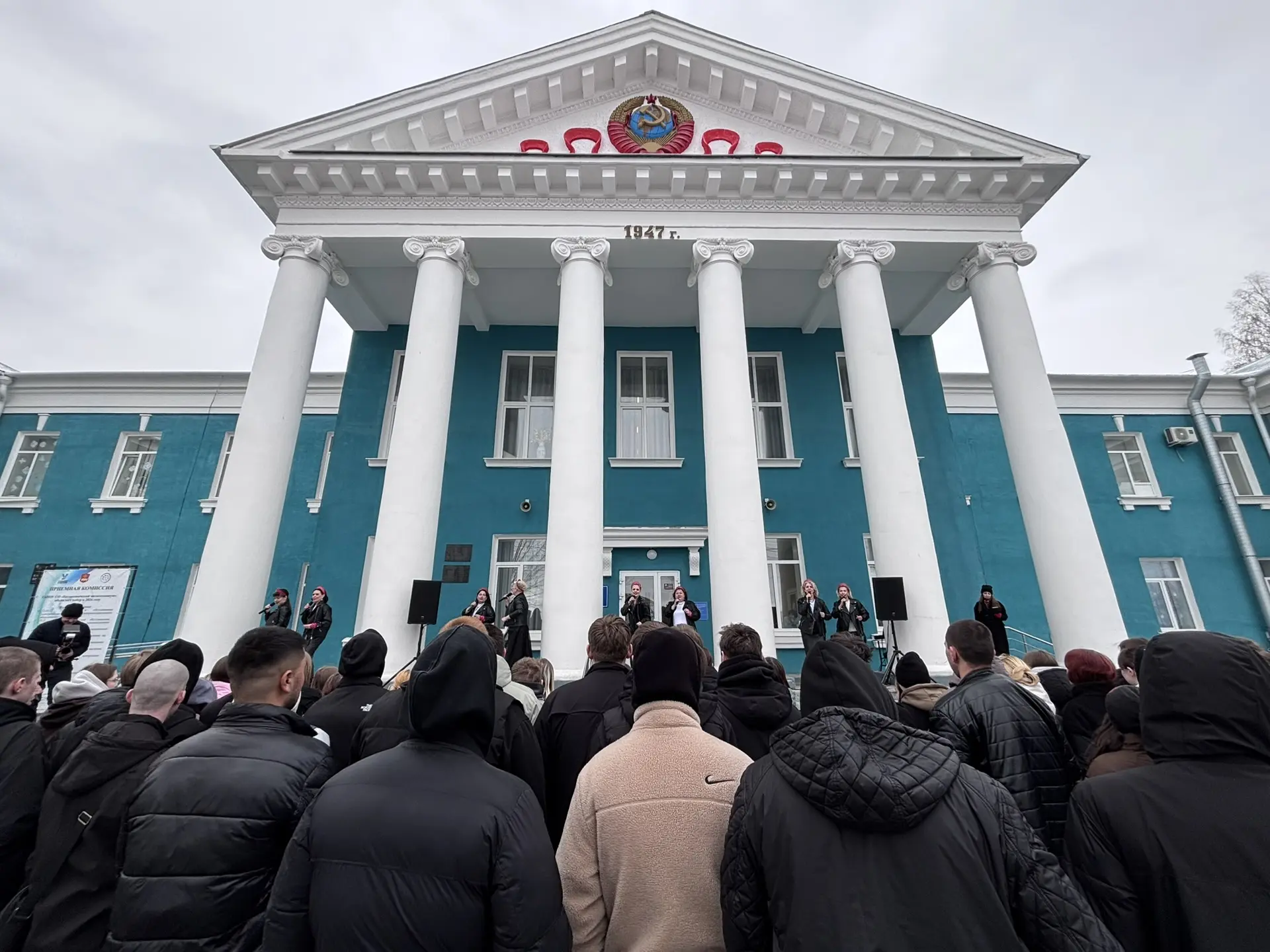 🌎 Земля в иллюминаторе, а песня - в душе.    В рамках недели космоса у стен Богдановичского политехн