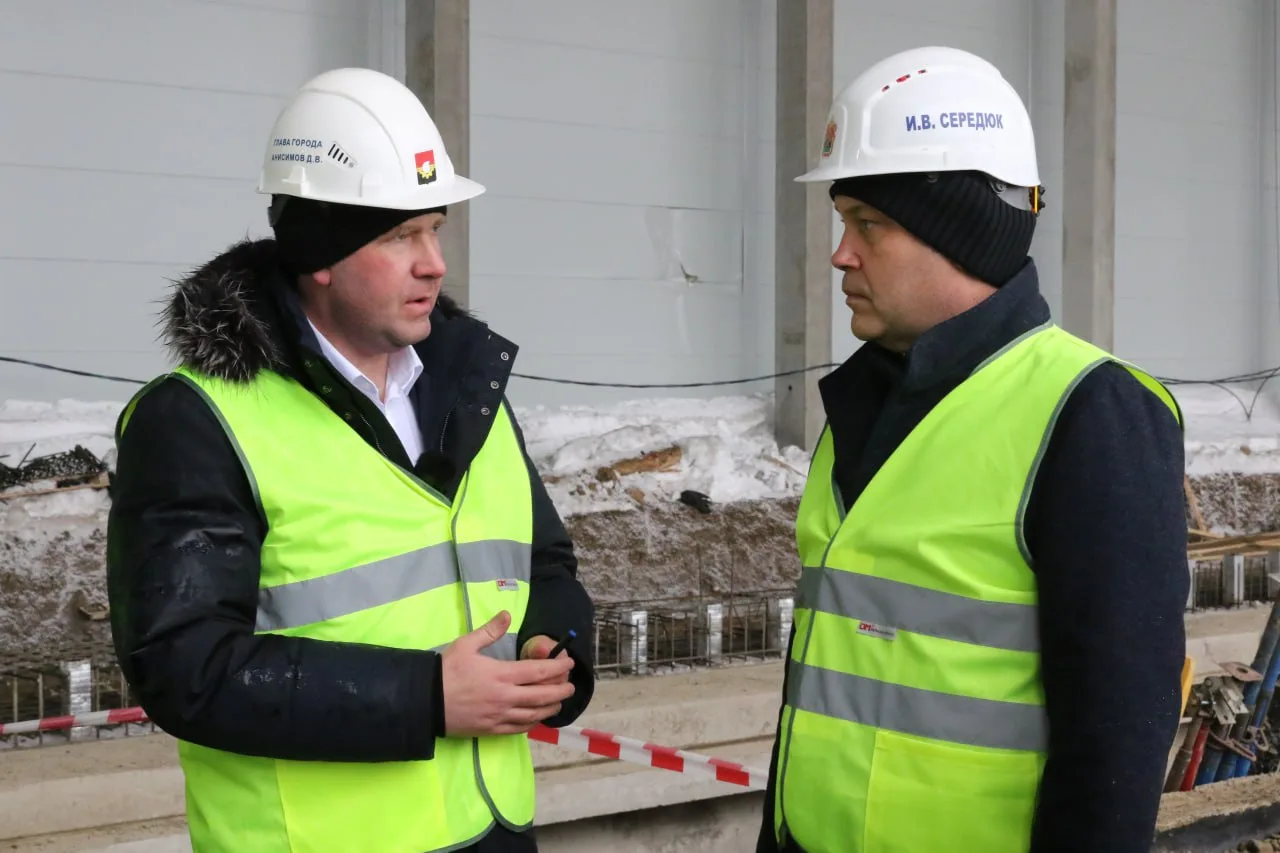 Вместе с губернатором Кузбасса Ильей Владимировичем Середюком проверили ход строительства деревообра