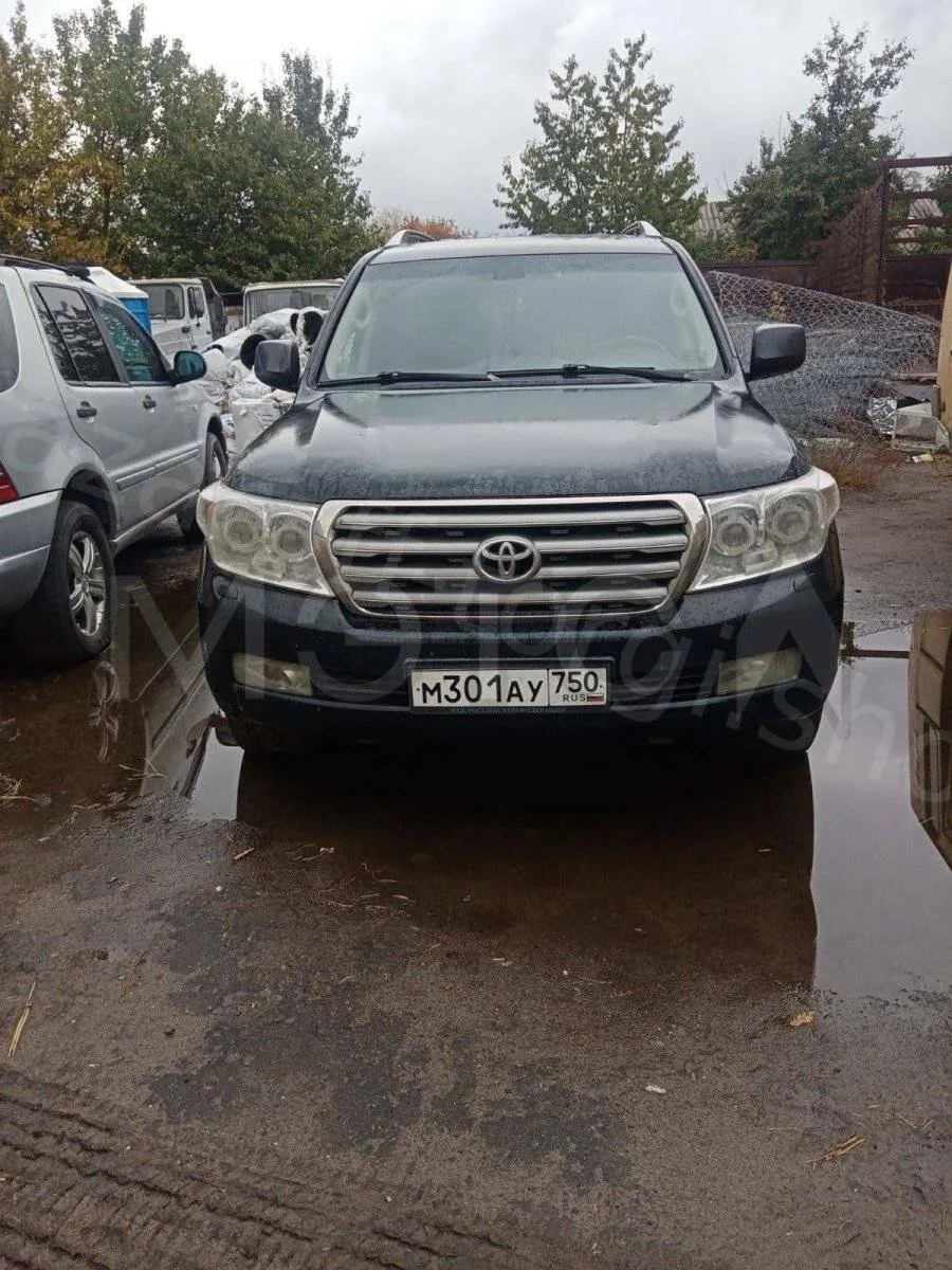 Предлагается Toyota Land Cruiser 200, 2011 года выпуска, по цене 2 295 706 ₽. Торги про...