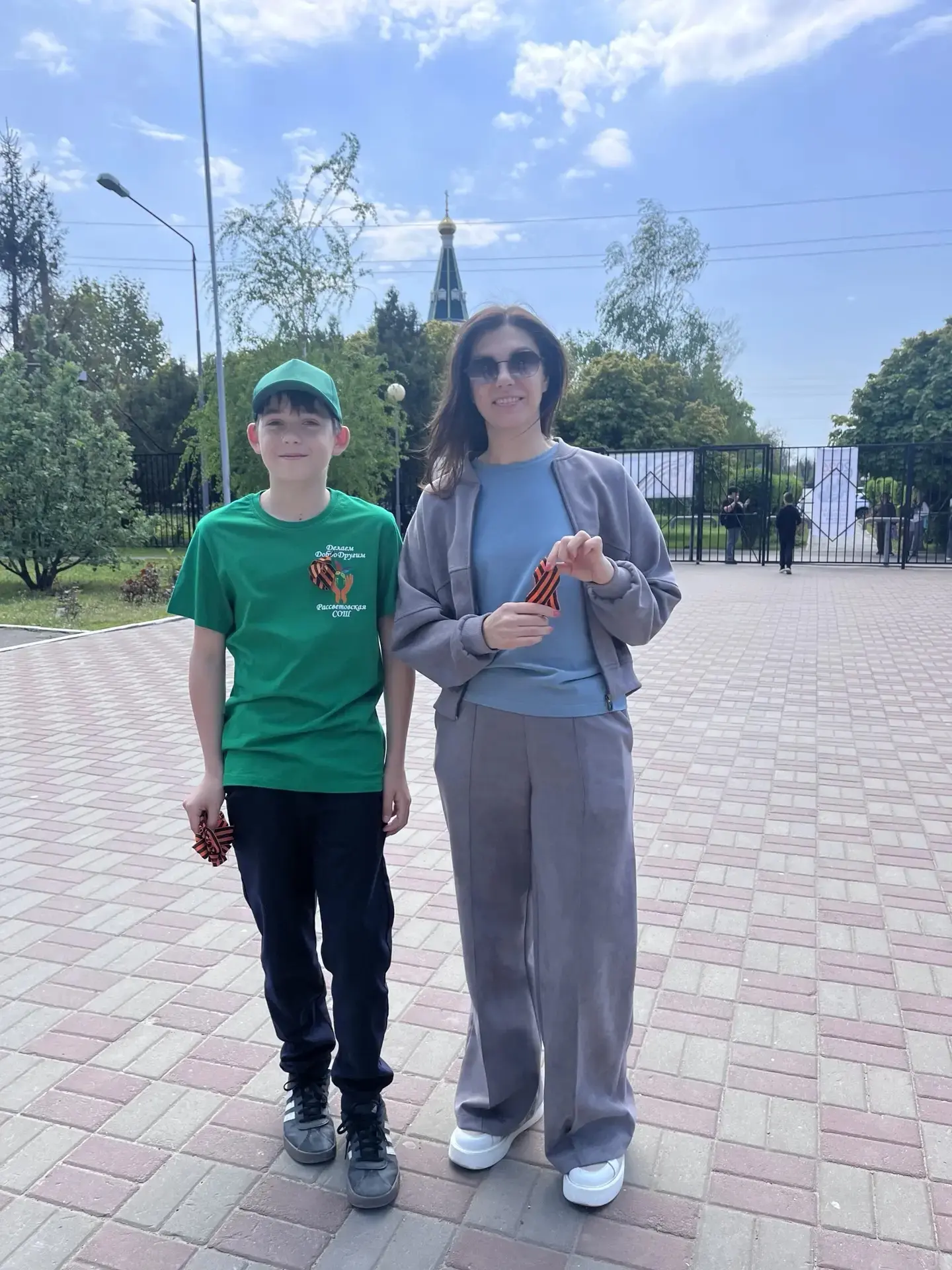 В Рассветовской школе прошла всероссийская акция «Георгиевская ленточка».🎗  В предпраздничный день р