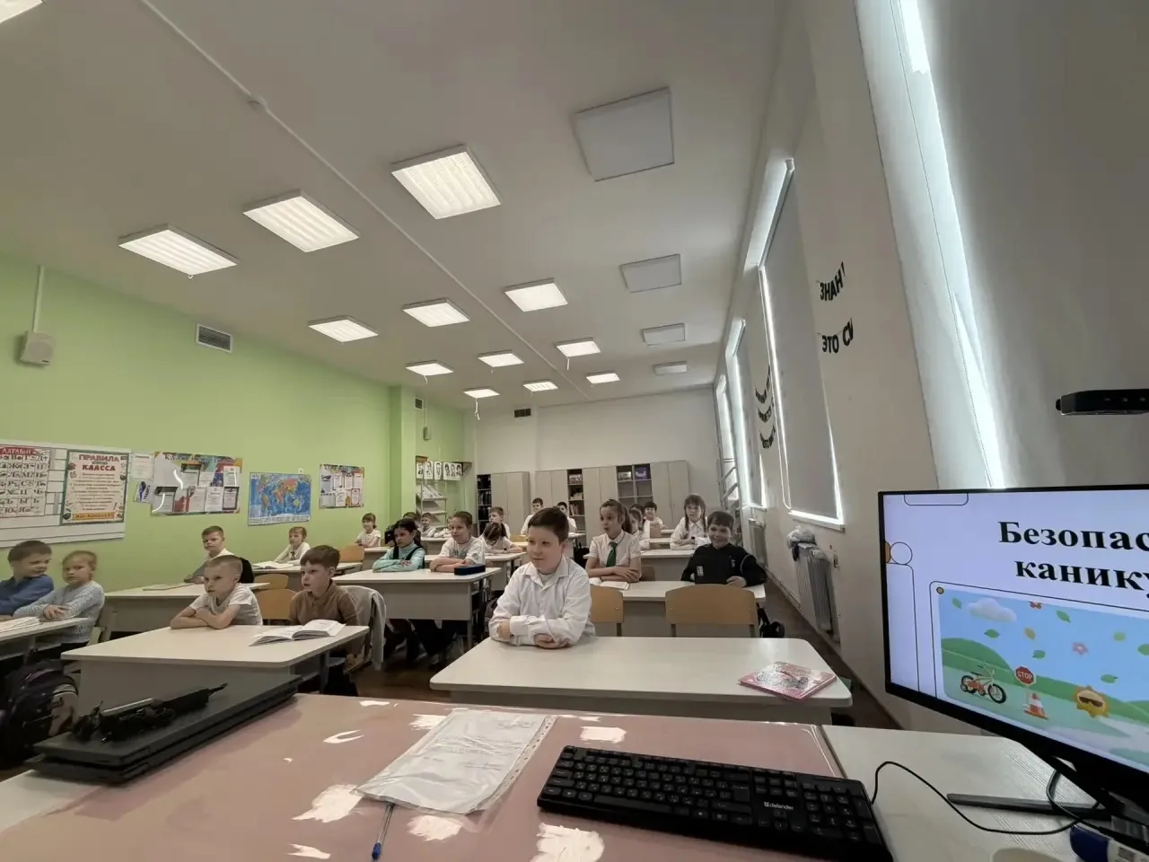 🎉 Ура! Совсем скоро каникулы! 🎉 В преддверии долгожданного отдыха в начальной школе МАОУ «Анкудиновс