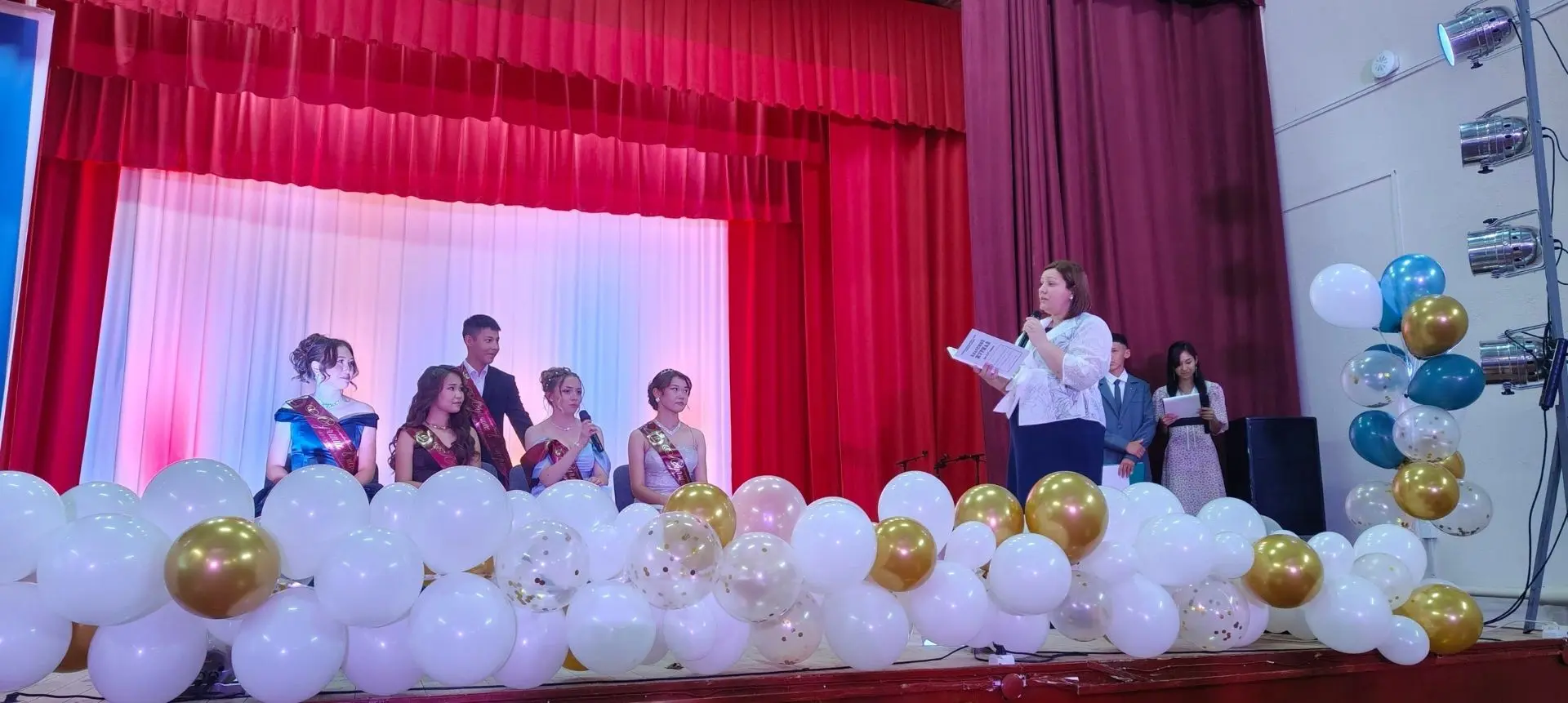 🔥МИССИЯ "ШКОЛЬНИК" ВЫПОЛНЕНА🔥

27  июня 2026 года прошёл выпускной вечер для обучающихся 11-го кла