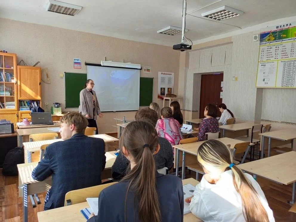 🌟 Будущее начинается сегодня: в 9-х классах прошла защита итоговых проектов! Сегодня в нашей школе к