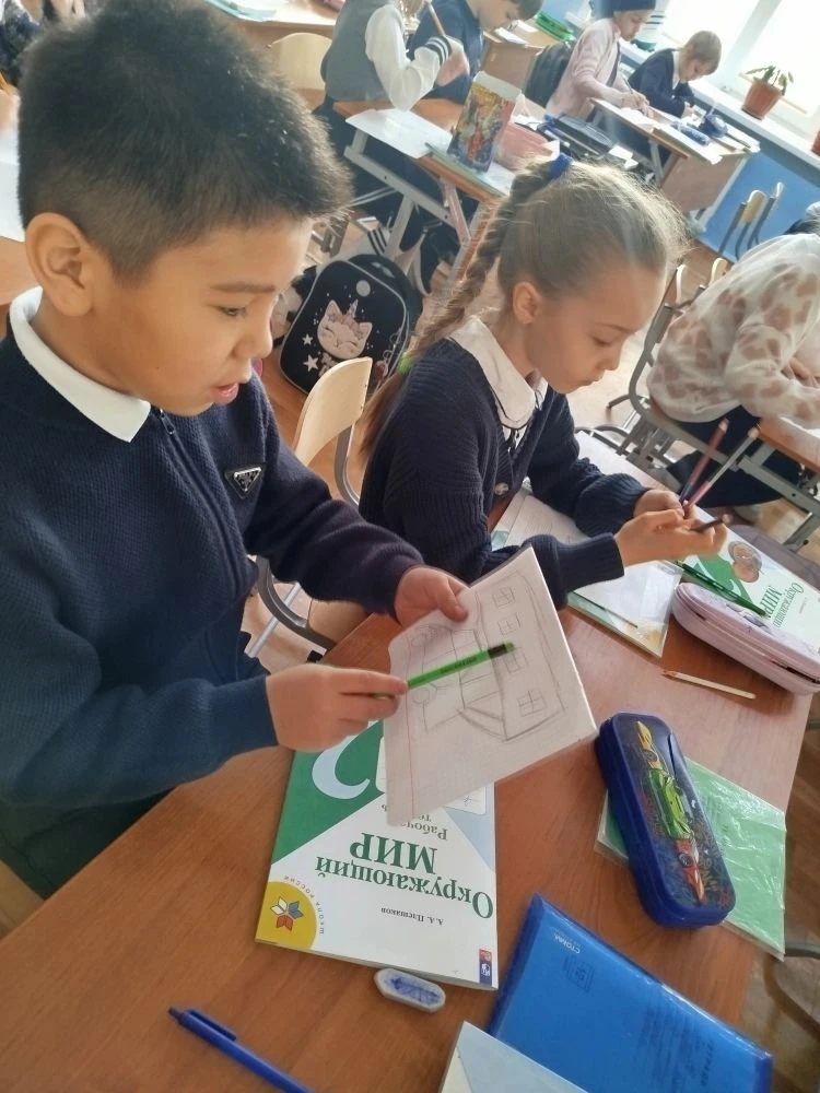 Подошли к концу дни науки в начальной школе📚🙋‍♀️🙋‍♂️🧫🧪  Закрепляя все знания получ...
