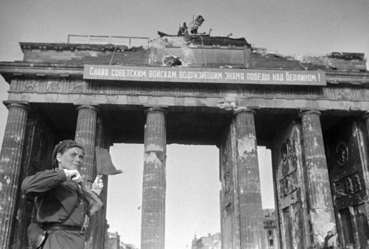 Рубрика «Хочу все знать!»  А вы знали, что немецкие генералы в мае 1945 года пытались договориться с