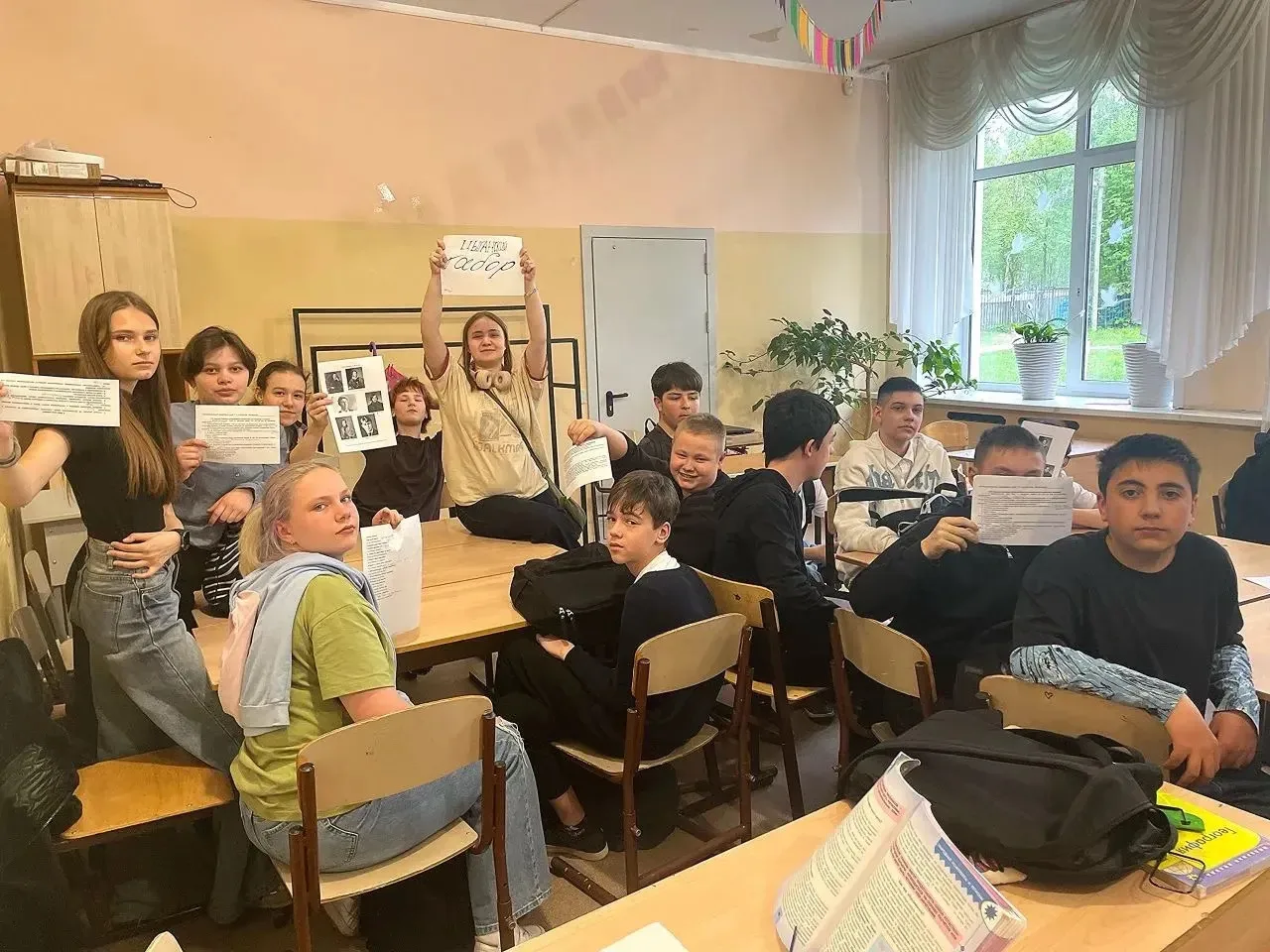 В рамках фестиваля «ПредпоЧтения» для 7-х классов был проведен "Литературный марафон".  Вспомнили ли