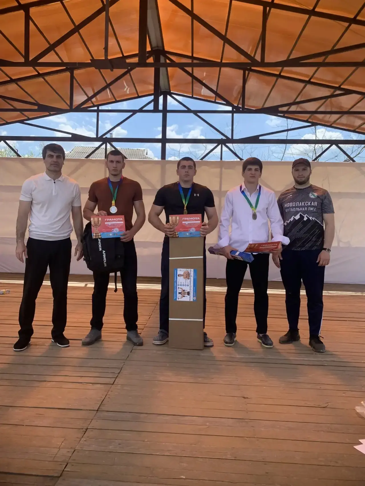 🌍Спортивные состязания в честь Дня Победы: Новолакский район отметил 9 Мая еще и соревнованиями по н