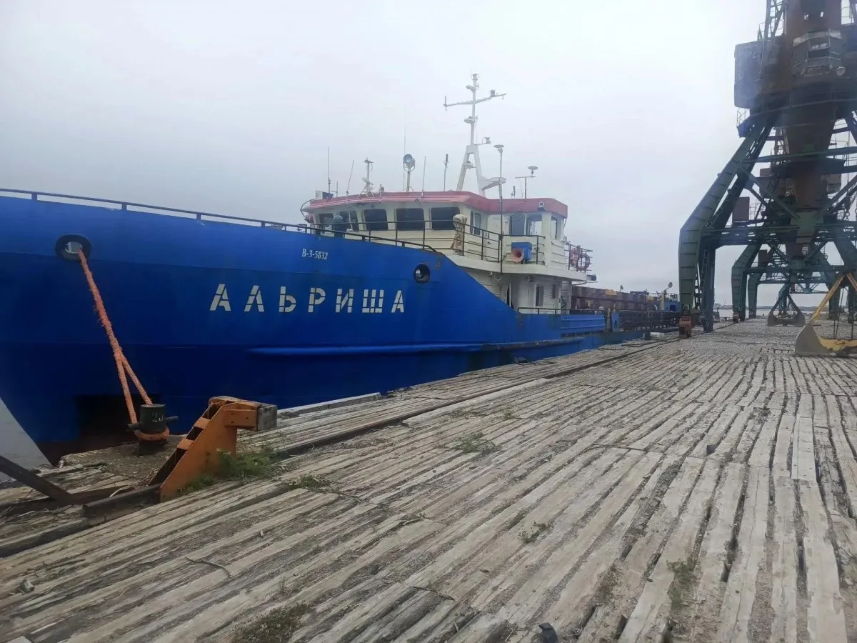 В Нарьян-Мар пришла партия щебня для дорожного строительства

Стройматериалы доставило судно «Альриш