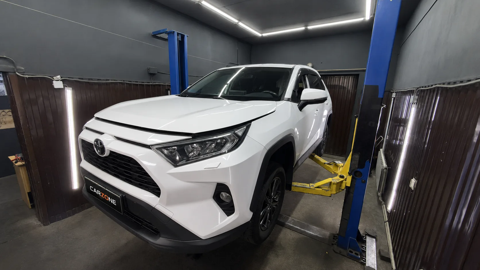 Toyota RAV4 2019 года, пробег 140 916 км — заехал в CARZONE на полное ТО 🔧

Плановое обслуживание —
