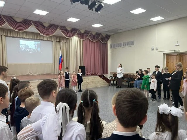 ЦО - средняя школа N36, ЦРР - детский сад №182   Сегодня воспитанники из ЦРР-детского сада № 182 пер