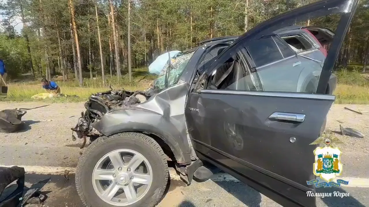 На трассе Сургут – Лянтор водитель уснул за рулем и врезался в автобус: погибла женщина

31 июля око