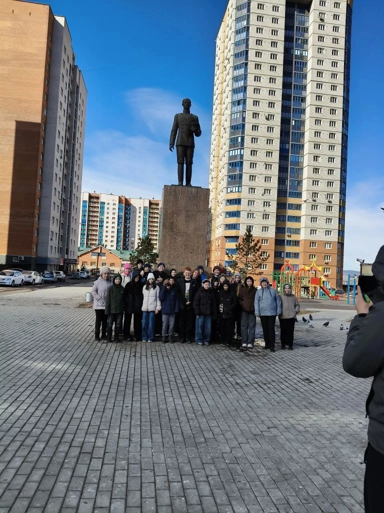 Сегодня 5в и 5д  с классными руководителями на учебной познавательной  экскурсии  в рамках программы