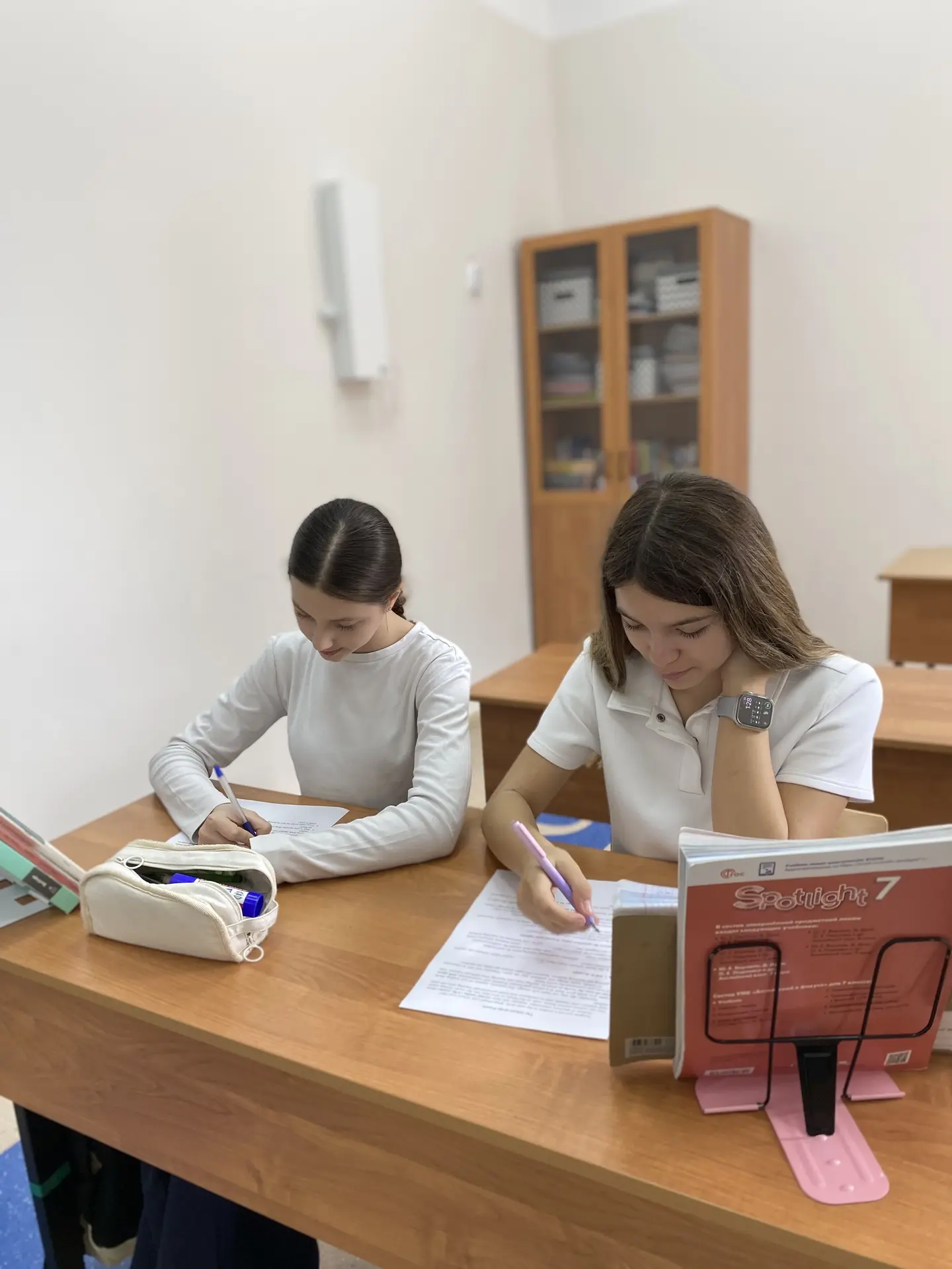 ✅Закончились недели английского языка и информатики, но тема «Искусственный интеллект» ...