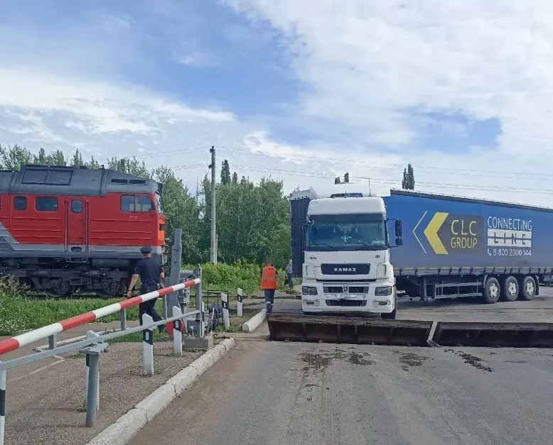 ❗️❗️В Башкирии поезд врезался в фуру