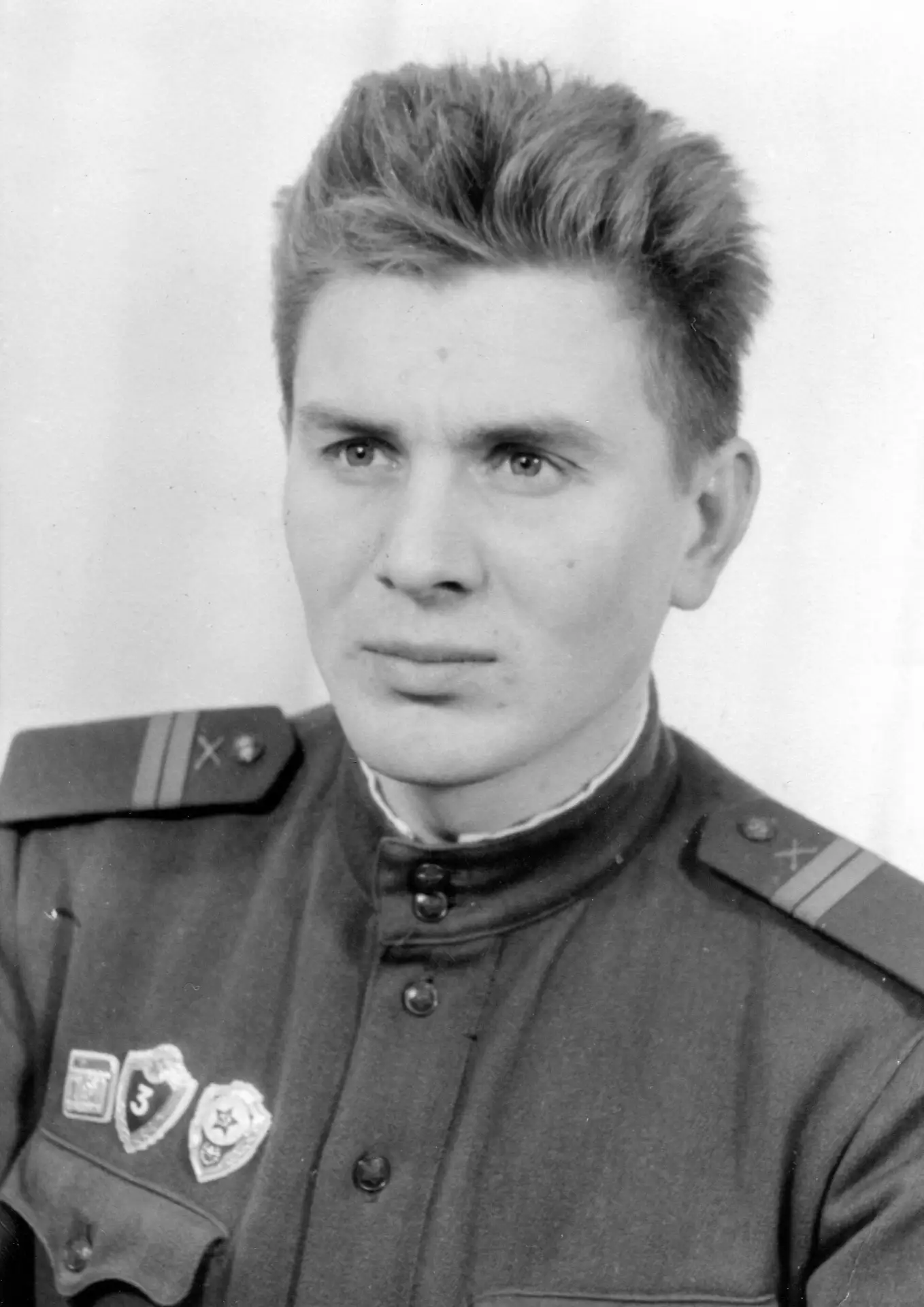 Нравственность и спорт — кредо неутомимого педагога

В мае отметил 85-летний юбилейный день рождения