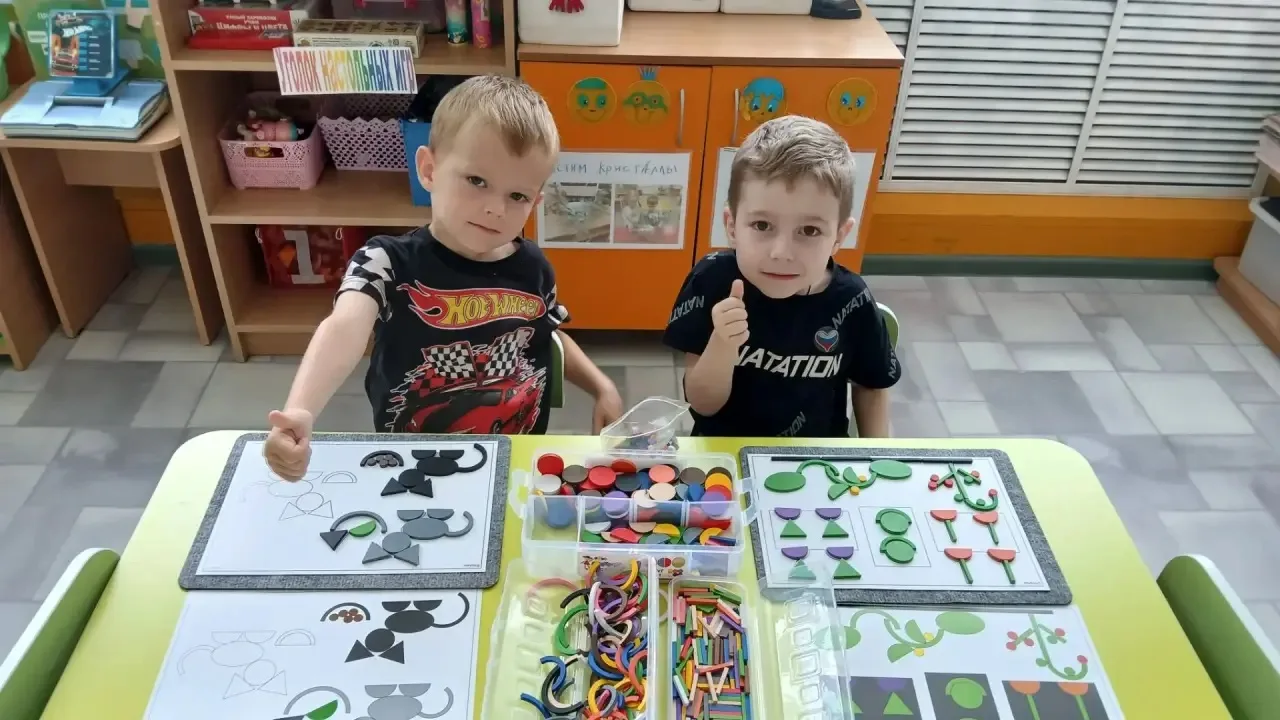 Ребята группы «Говорушки» с большим интересом продолжают осваивать новые варианты разви...
