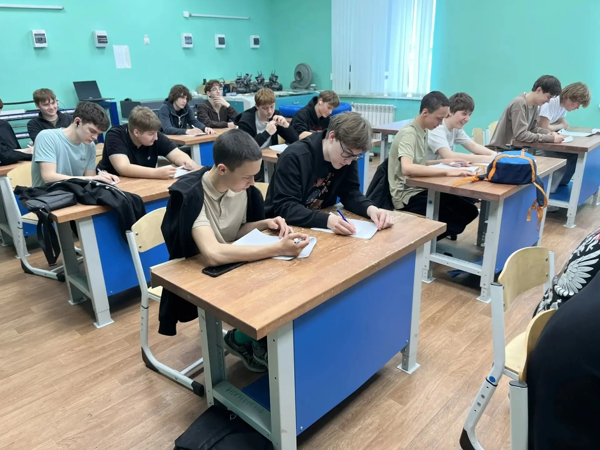 ✔️ 18 апреля 2026 года прошел второй день учебных сборов с юношами 9-х классов. Начался он со строев