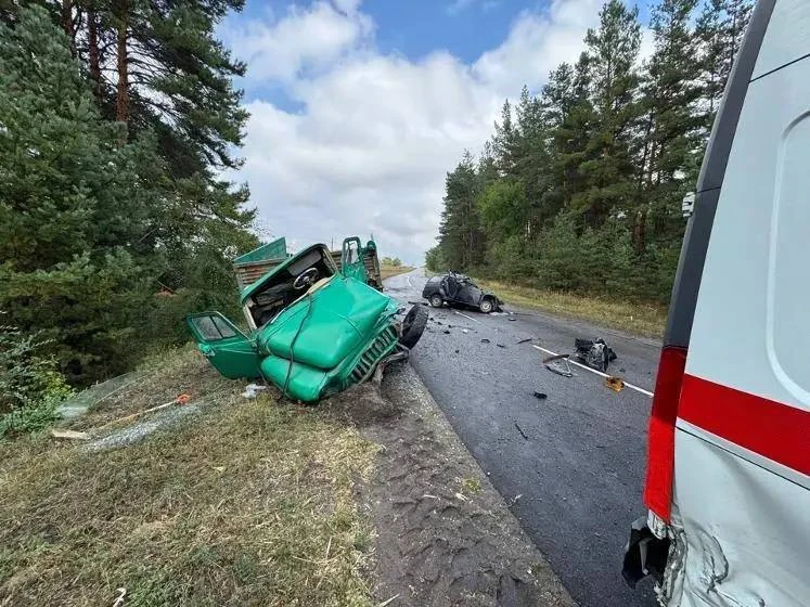 🚗 В Острогожском районе один человек погиб и трое пострадали в столкновении двух автом...