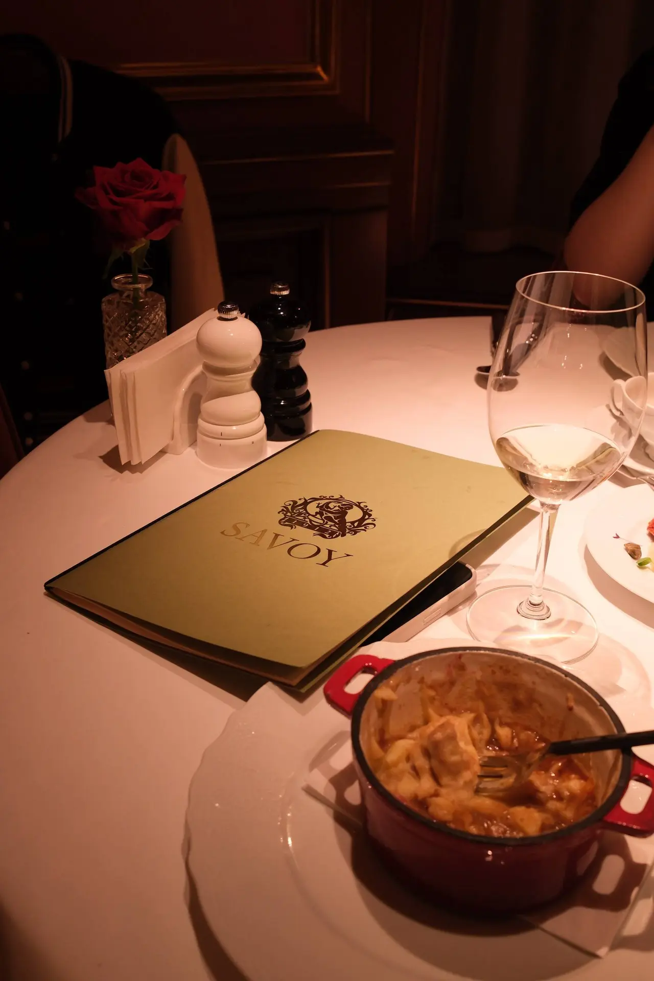 Завершили день ужином в Savoy. Это самый красивый ресторан, в котором я когда-либо была...