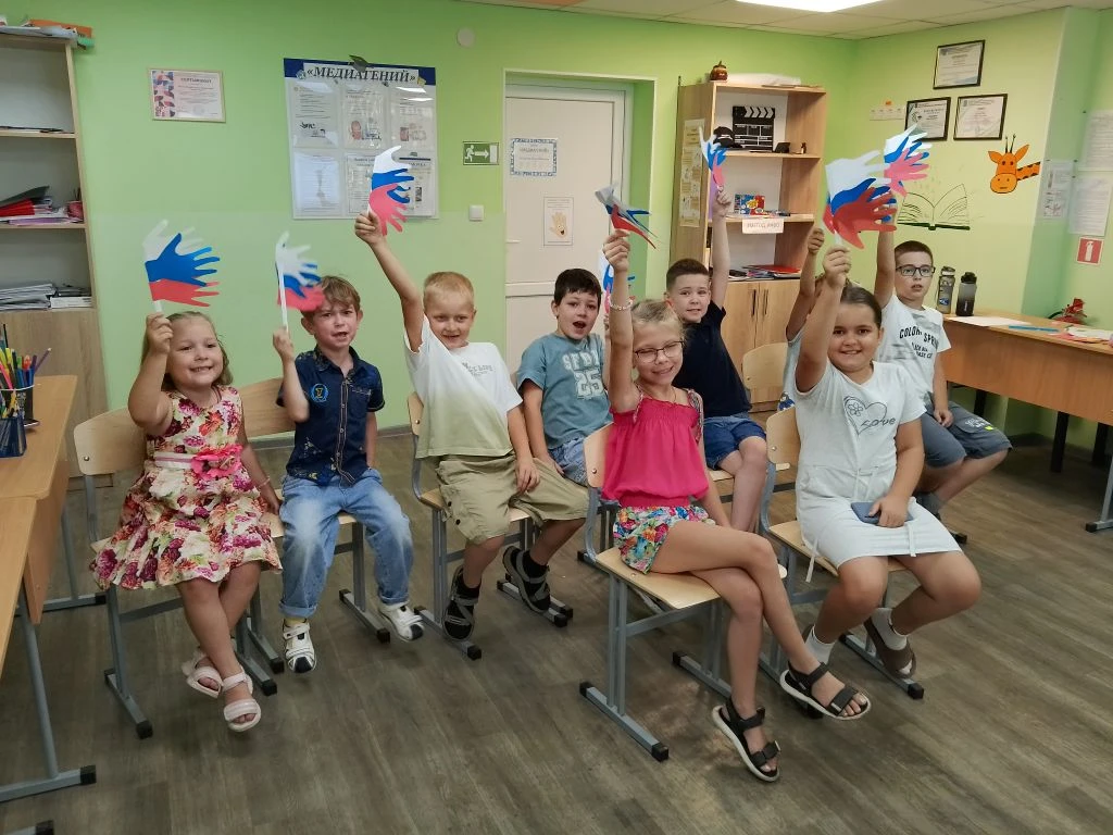 Сегодня в МКУДО «Володарский ЦВО» прошёл особенный творческий мастер класс для детей — ...