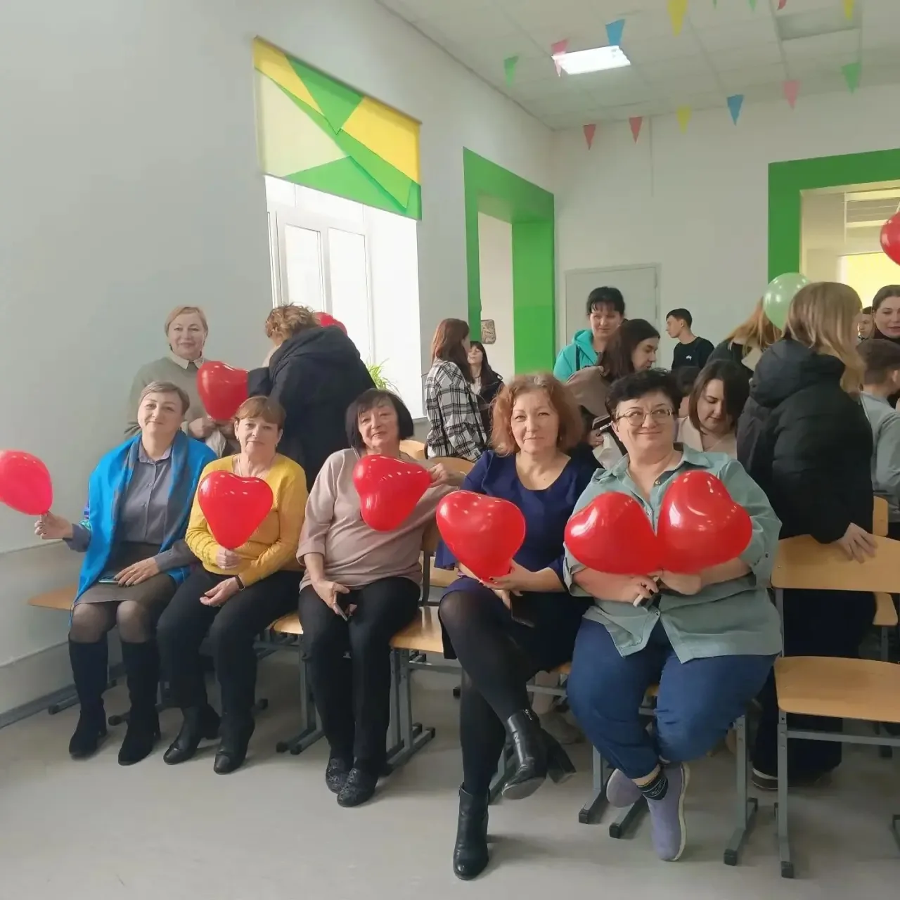 Сегодня ребята из МБОУ СОШ №3 показали, как важна благодарность и тепло!    Перед началом уроков уче