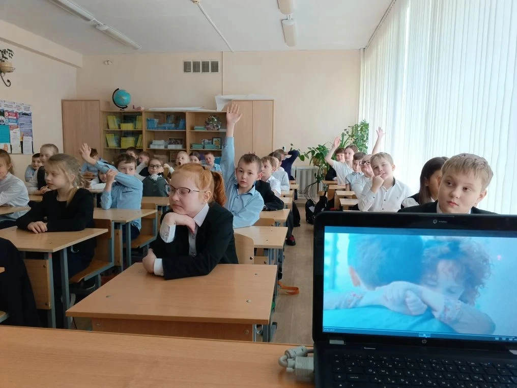 ЭКОЛОГИЯ ДУШИ 🌱  🎬 В рамках реализации проекта «Киноуроки в школах России» учащиеся 3В класса посмот