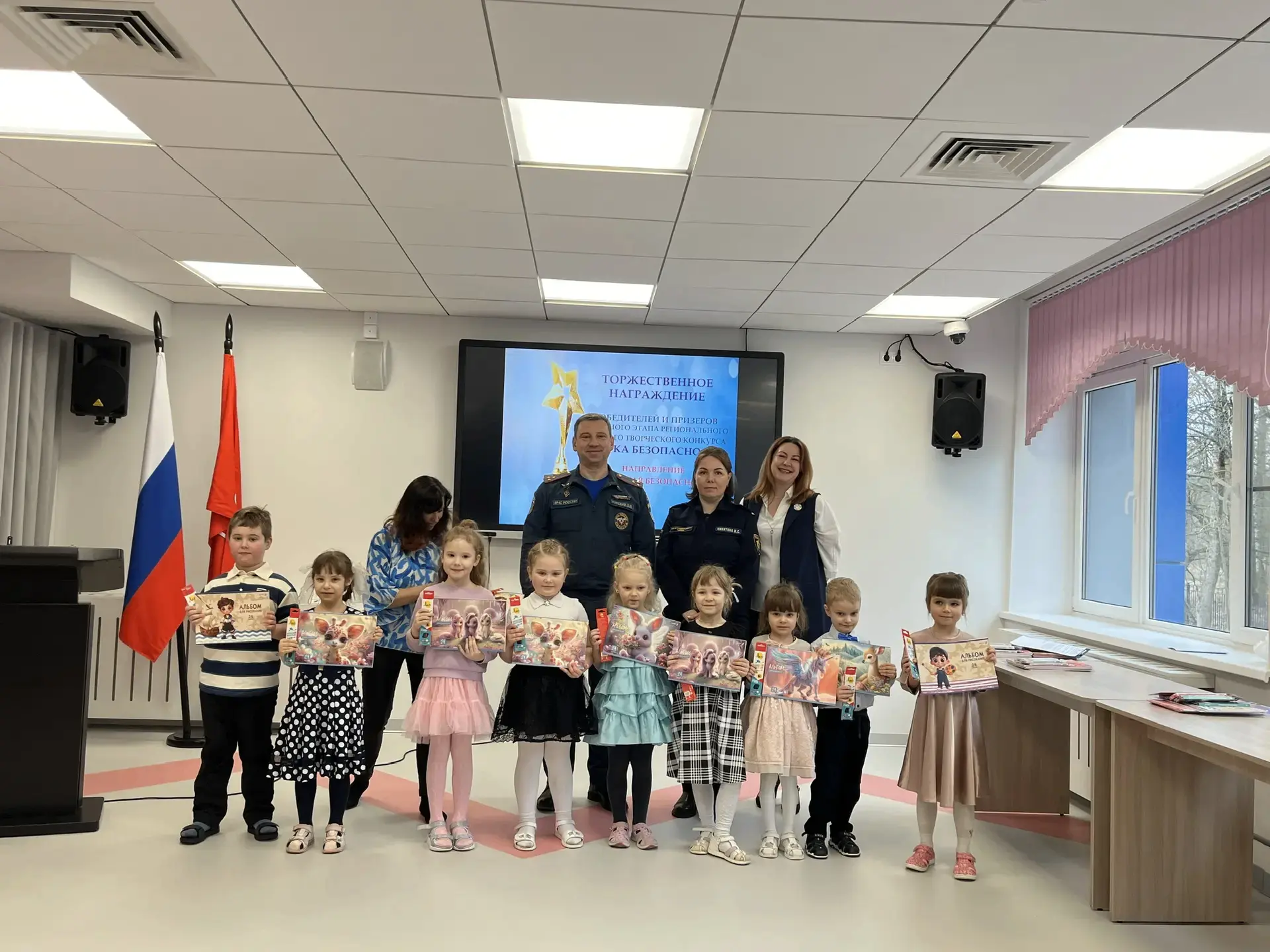 🚒 Пожарно-спасательные отряды: главное за неделю   ⭐ ПСО Адмиралтейского района Сотрудники отряда пр