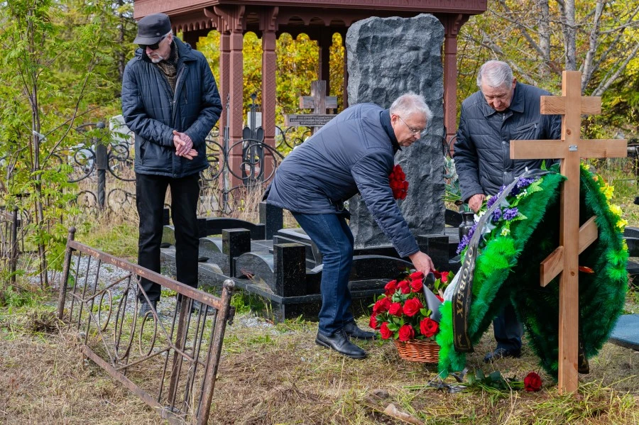 В областном центре простились с Почётным гражданином города Магадана и Магаданской обла...