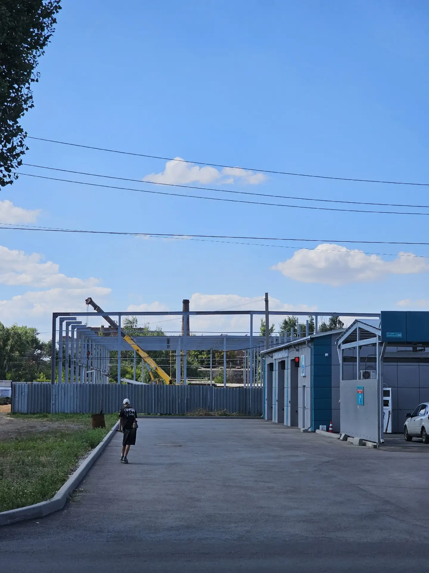 Слишком огромный ангар построили на футбольном поле "Элита" для настольного тенниса 🏓 ...