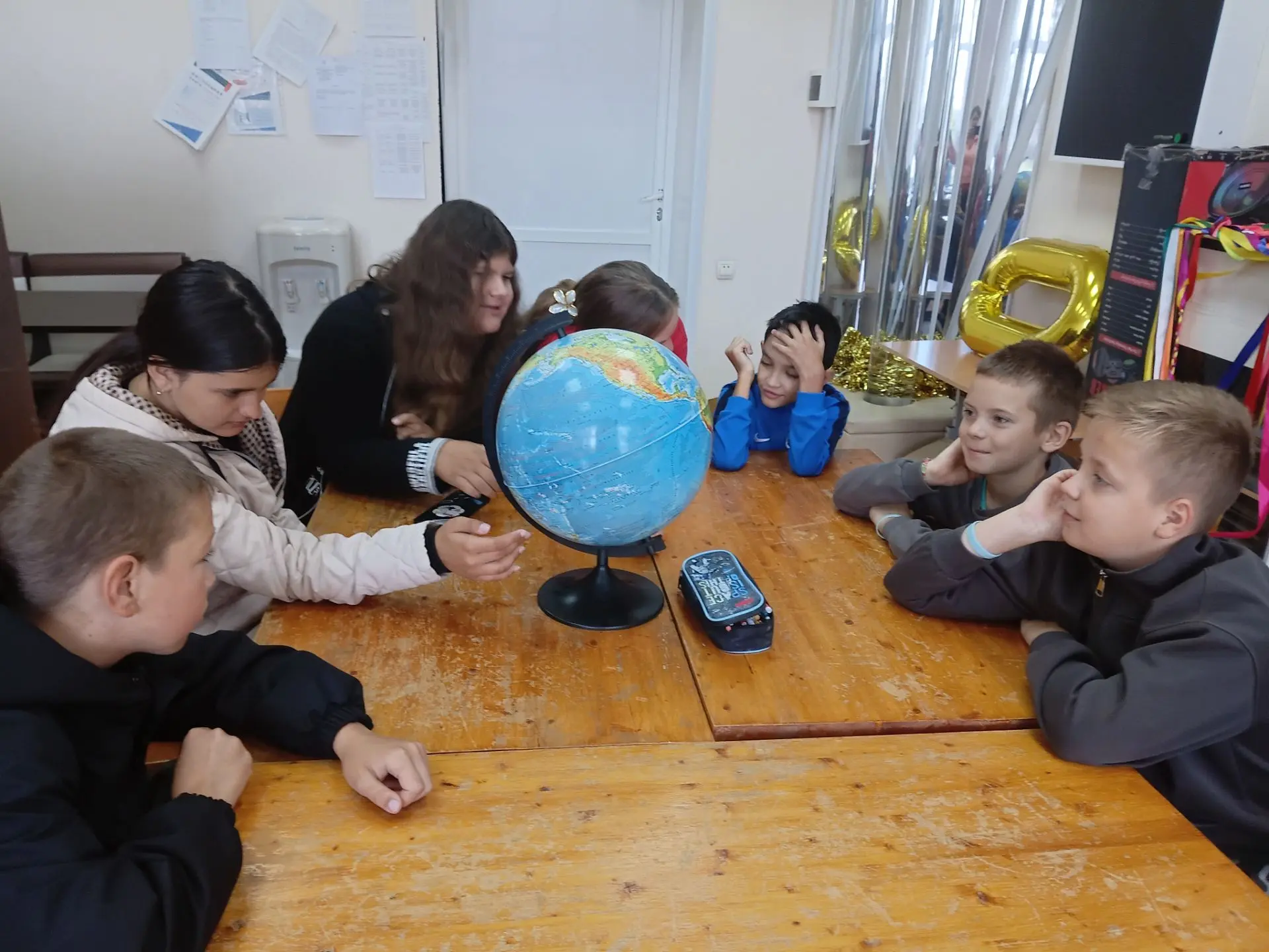 🌍Сегодня в школе прошло мероприятие, посвящённое Дню географа.