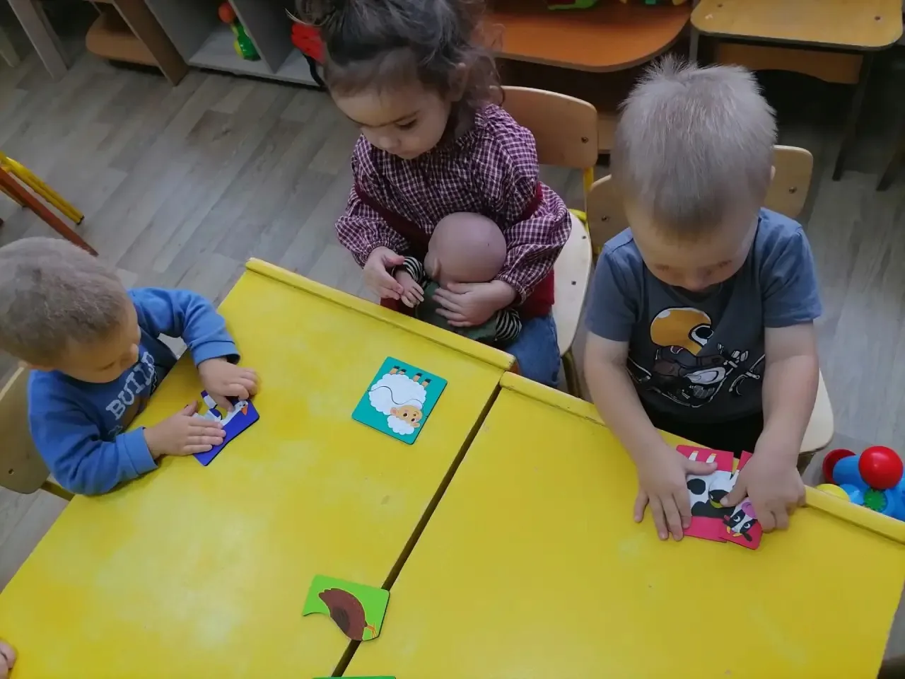Осваиваем настольные дидактические игры