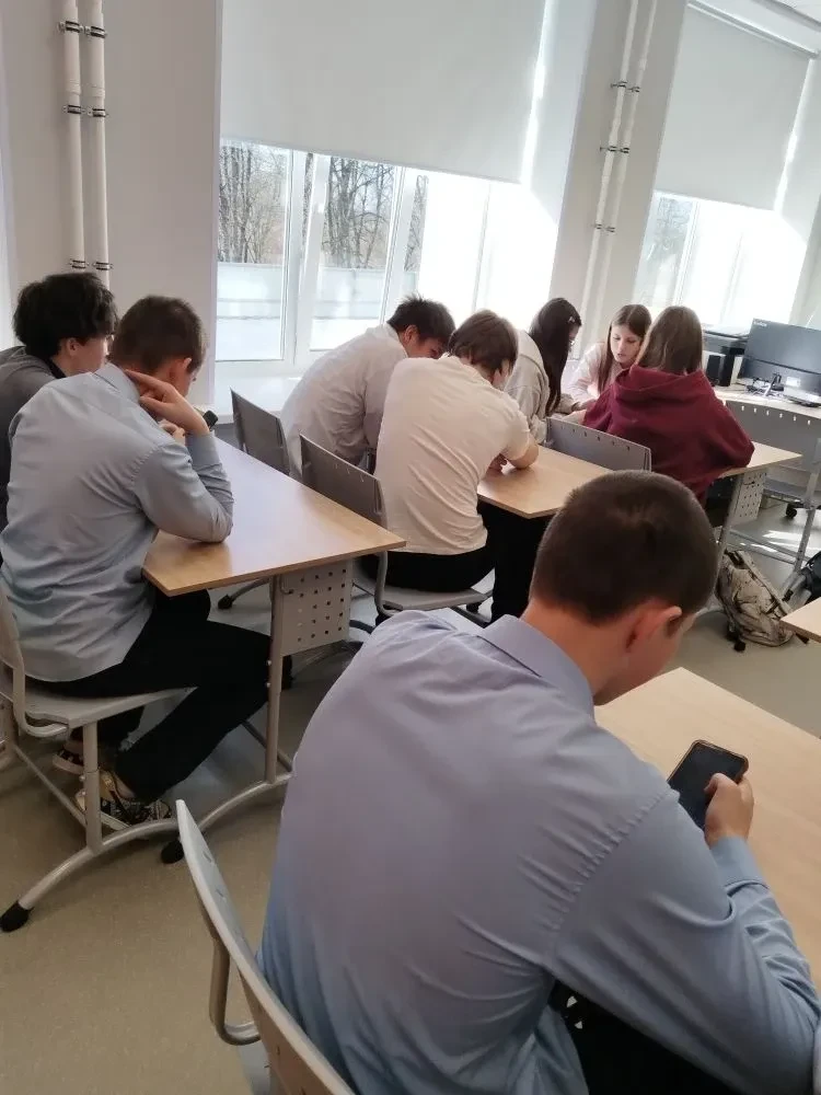 Сегодня обучающиеся 9 класса нашей школы приняли участие в Международной  исторической ...