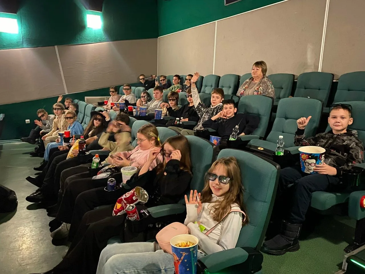 🎄Новогодние каникулы - время отдыха и хорошего настроения!

🎞 Ученики 5А и 6А классов отлично пров